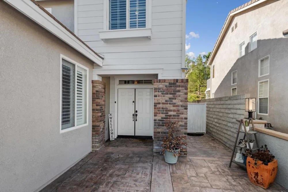 26089 Salinger Lane Stevenson Ranch, CA 91381