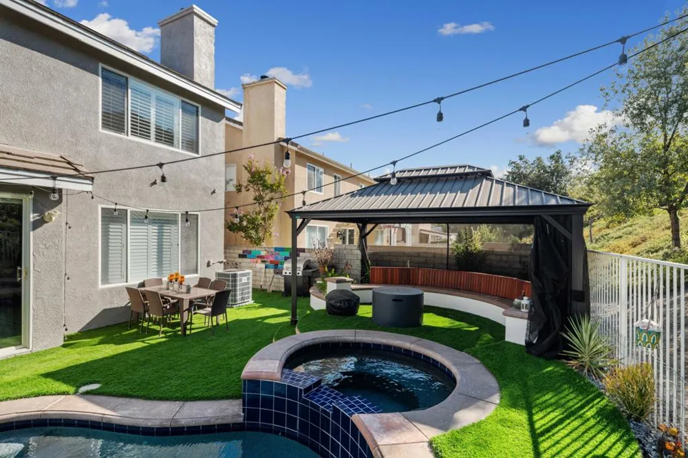 26089 Salinger Lane Stevenson Ranch, CA 91381