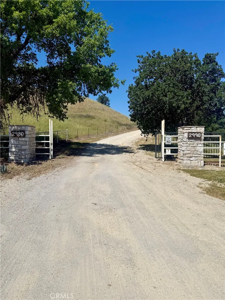 2980 Pleasant Rd San Miguel, CA 93451