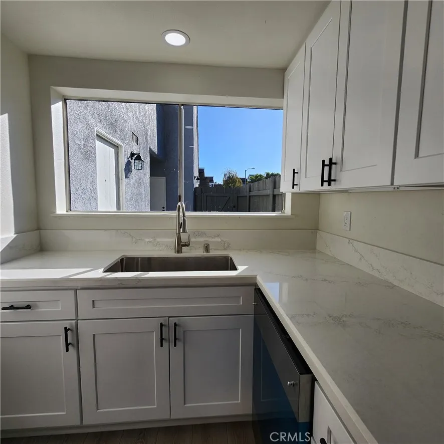 437 Reed Port Hueneme, CA 93041