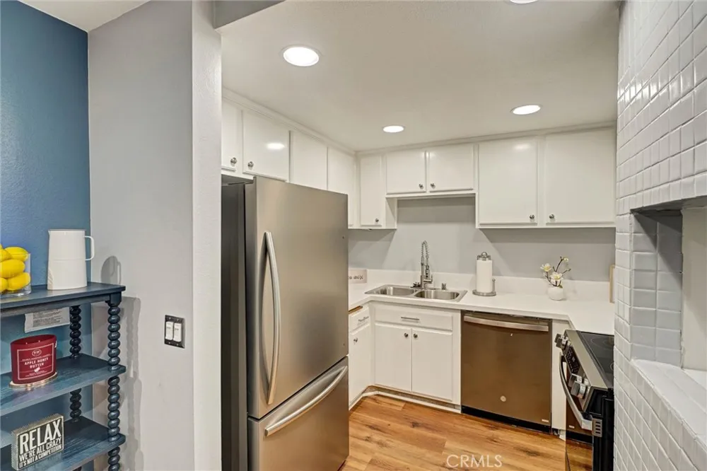 3010 Associated Road #133 Fullerton, CA 92835