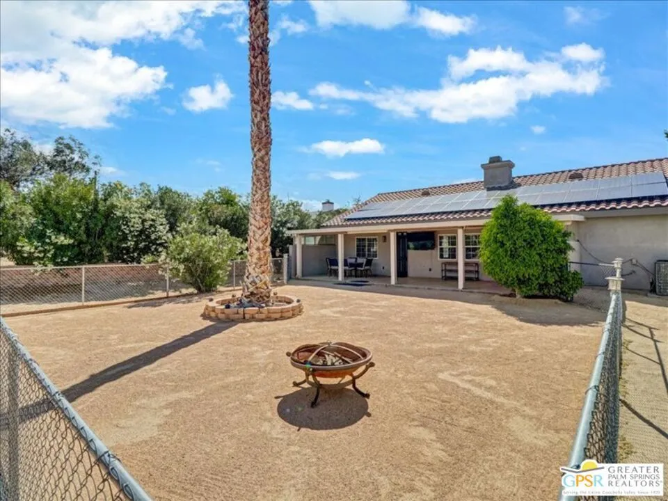 6333 Timothy Avenue Twentynine Palms, CA 92277