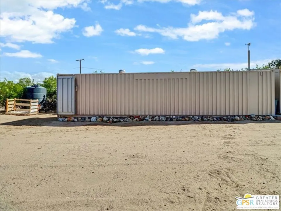 6333 Timothy Avenue Twentynine Palms, CA 92277