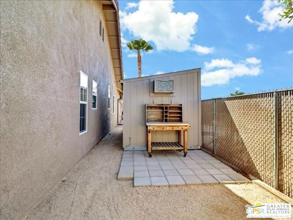 6333 Timothy Avenue Twentynine Palms, CA 92277