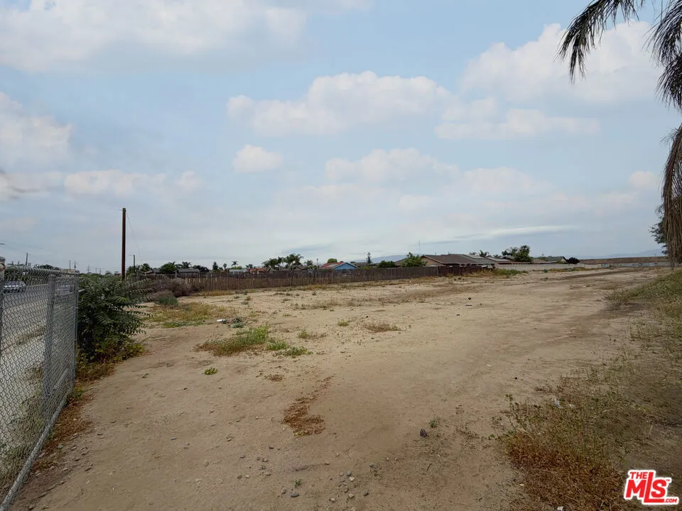 10111 Habecker Road Lamont, CA 93241