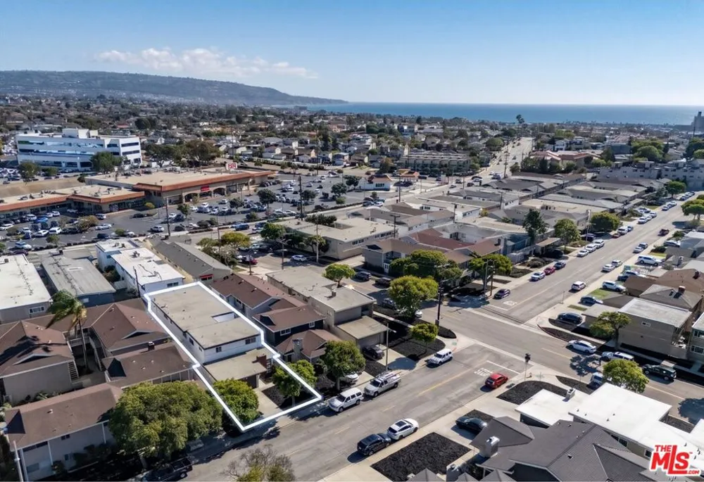 1304 Amethyst Street Redondo Beach, CA 90277