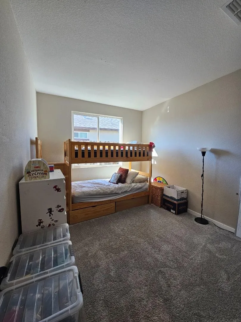 184 Raccoon Hollow Loop Copperopolis, CA 95228