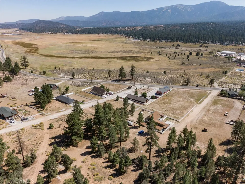 1137 Live Oak Big Bear, CA 92314