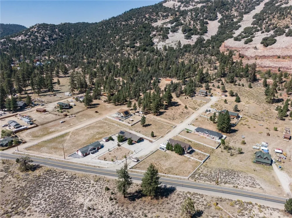 1137 Live Oak Big Bear, CA 92314