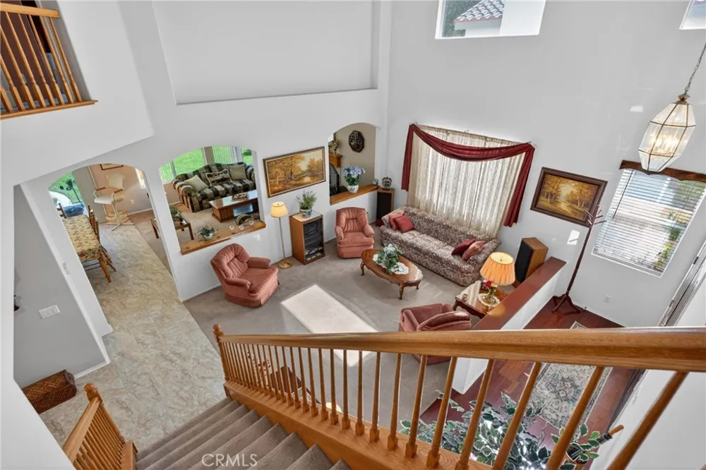 21012 Oakriver Newhall, CA 91321