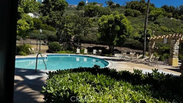 21012 Oakriver Newhall, CA 91321