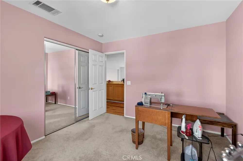 21012 Oakriver Newhall, CA 91321