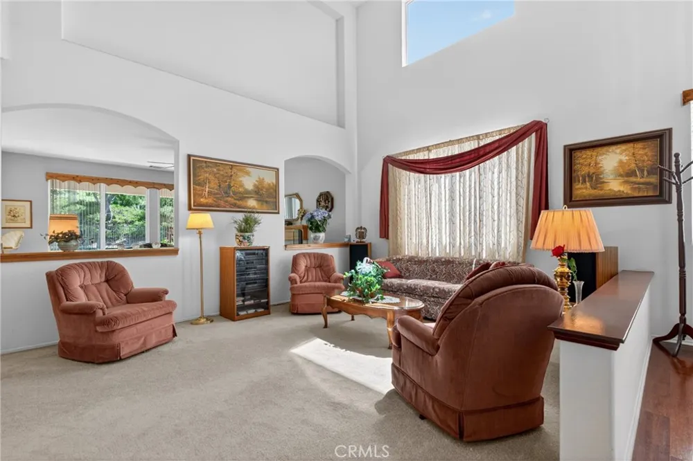 21012 Oakriver Newhall, CA 91321