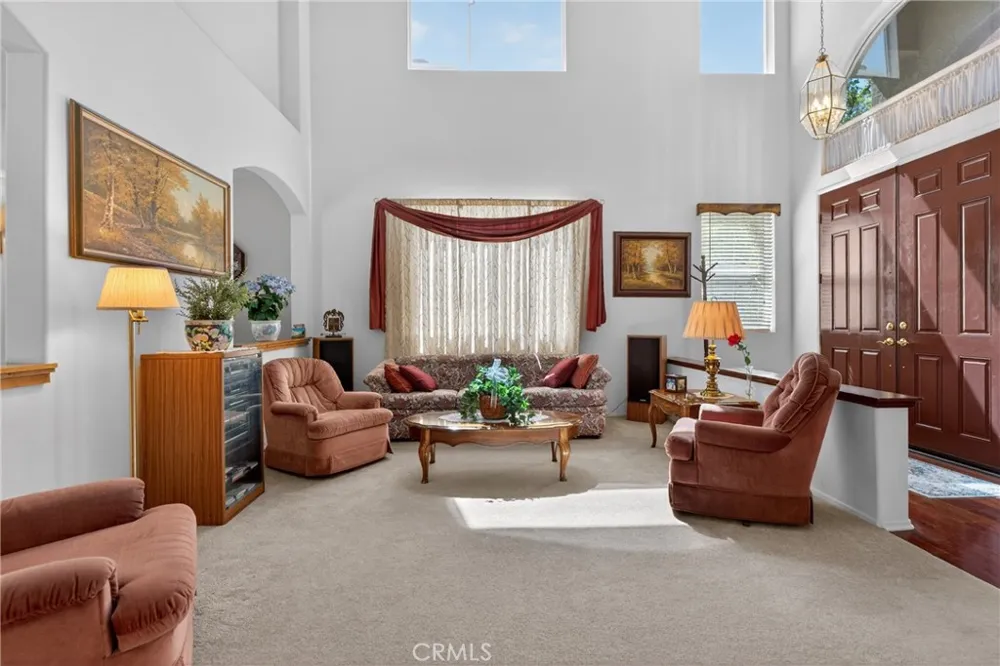 21012 Oakriver Newhall, CA 91321