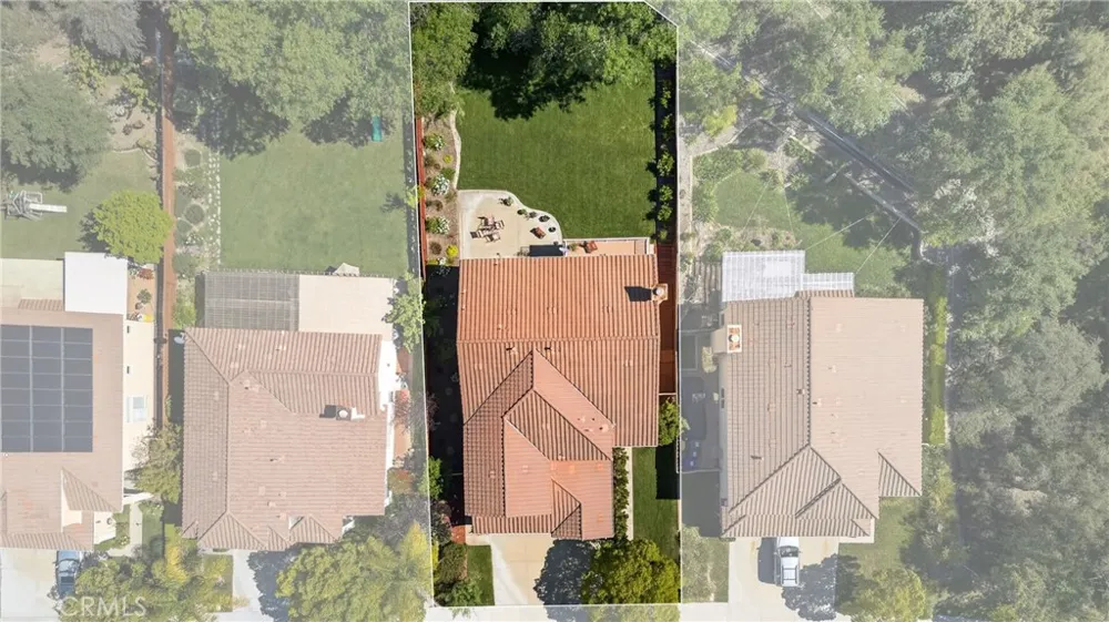 21012 Oakriver Newhall, CA 91321