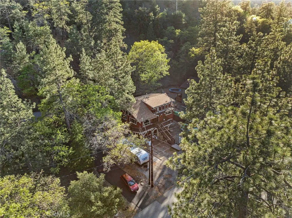 1147 Twin Lakes Wrightwood, CA 92397