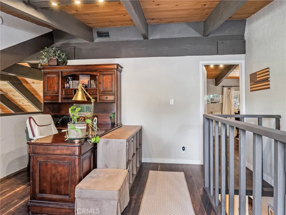 1147 Twin Lakes Wrightwood, CA 92397