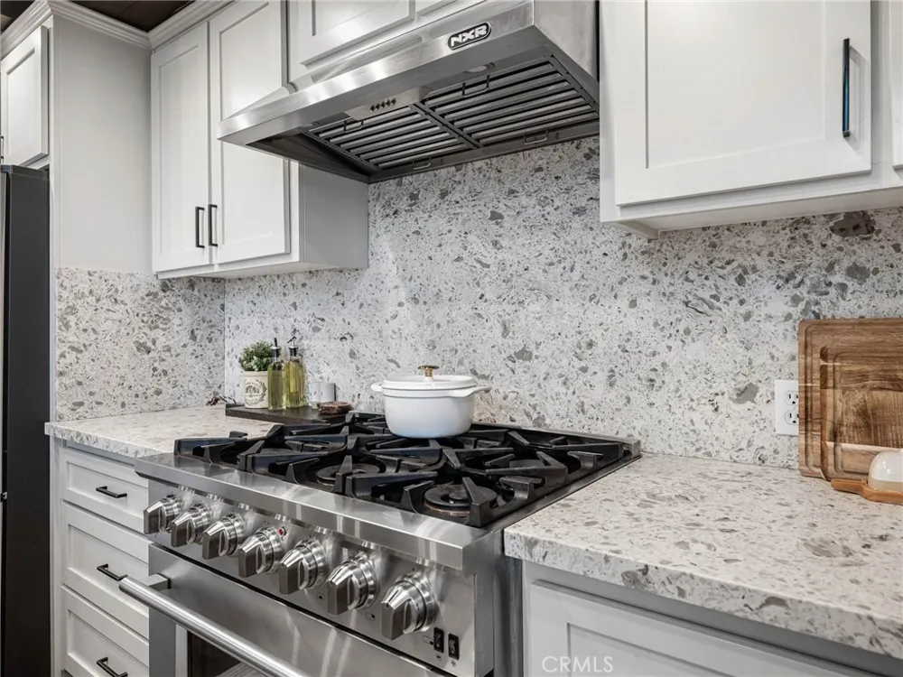 1147 Twin Lakes Wrightwood, CA 92397