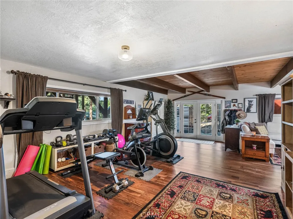 1147 Twin Lakes Wrightwood, CA 92397