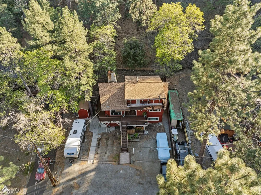 1147 Twin Lakes Wrightwood, CA 92397