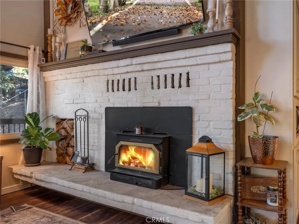 1147 Twin Lakes Wrightwood, CA 92397