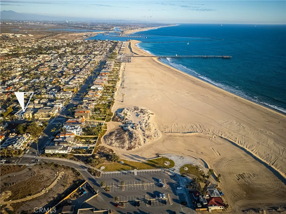 114 2nd Seal Beach, CA 90740