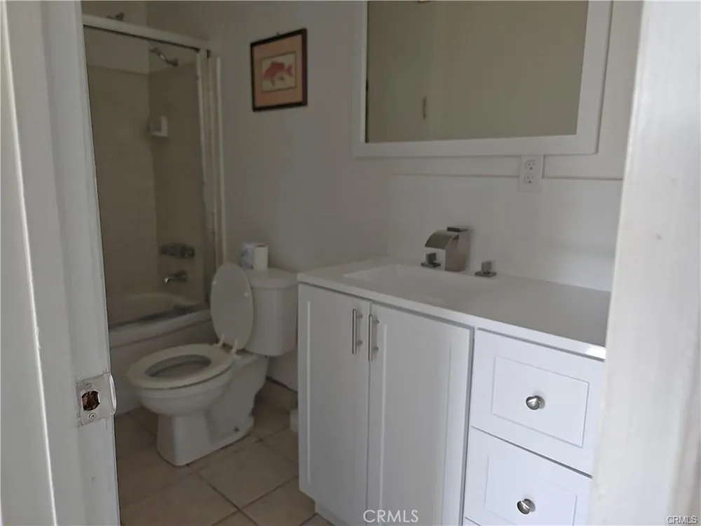 4133 Downing #B Baldwin Park, CA 91706