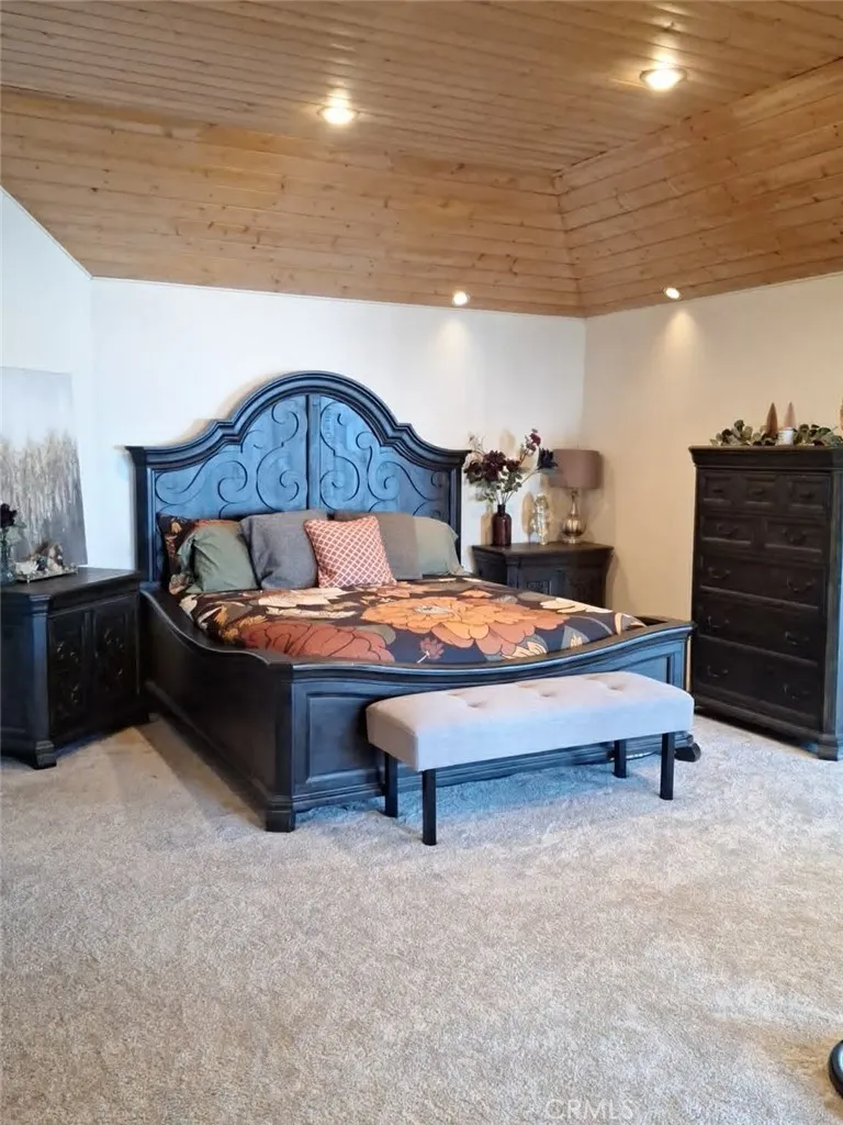 21425 Sawpit Canyon Road Cedarpines Park, CA 92322