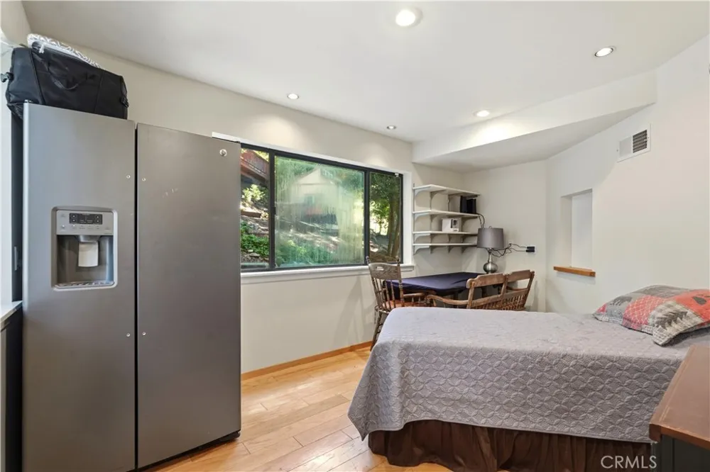 21425 Sawpit Canyon Road Cedarpines Park, CA 92322