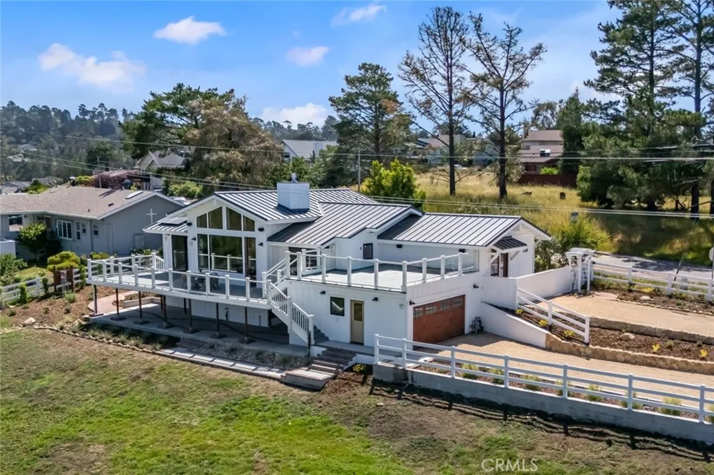 2786 Eton Road Cambria, CA 93428