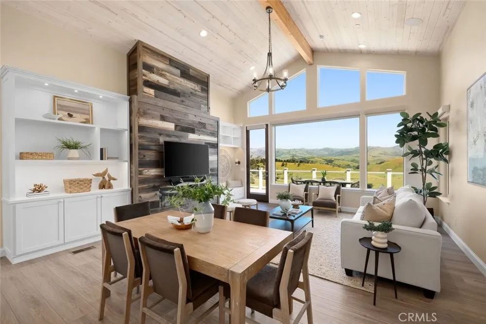 2786 Eton Road Cambria, CA 93428