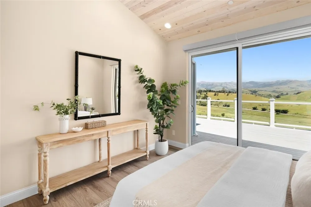 2786 Eton Road Cambria, CA 93428
