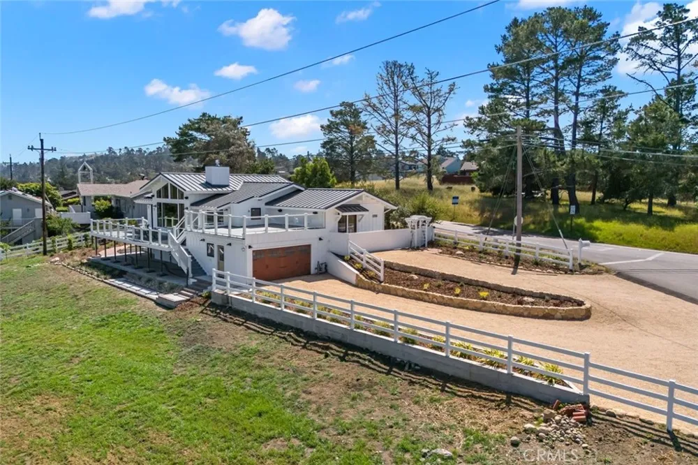 2786 Eton Road Cambria, CA 93428