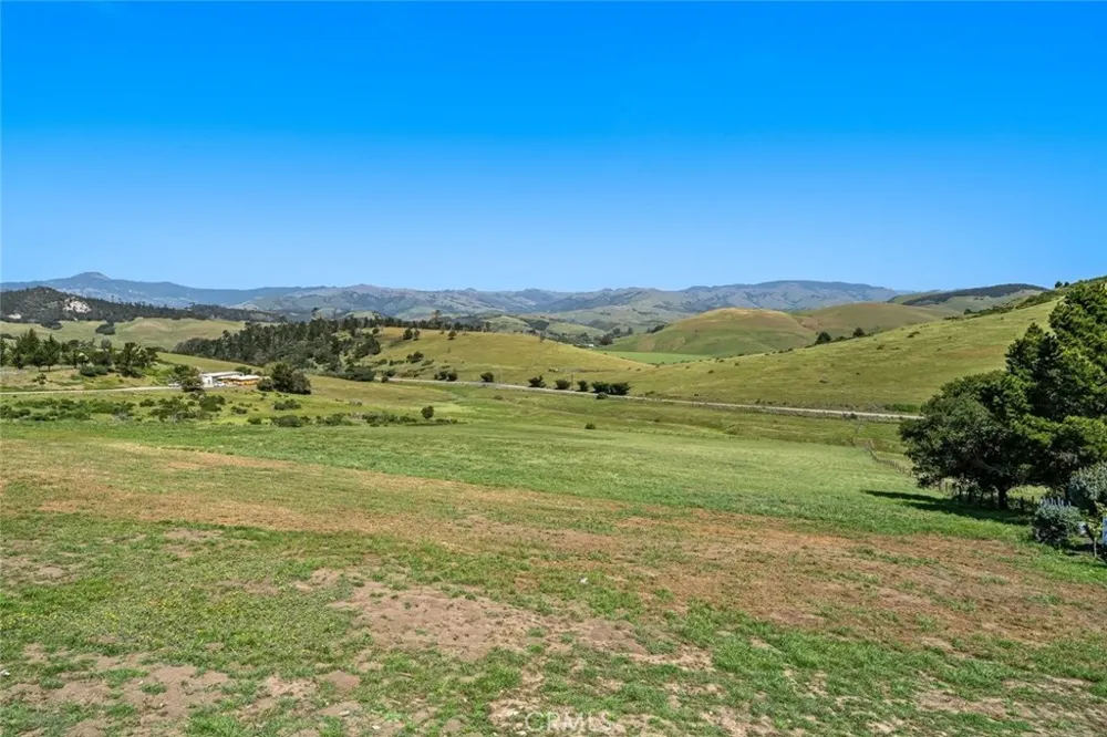 2786 Eton Road Cambria, CA 93428