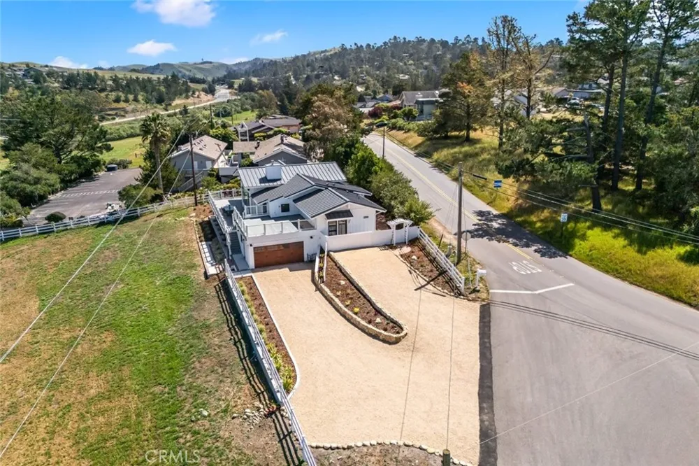 2786 Eton Road Cambria, CA 93428