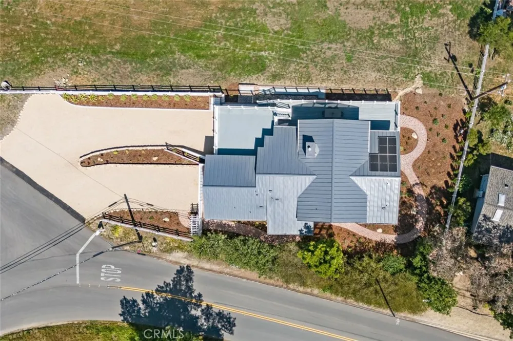 2786 Eton Road Cambria, CA 93428