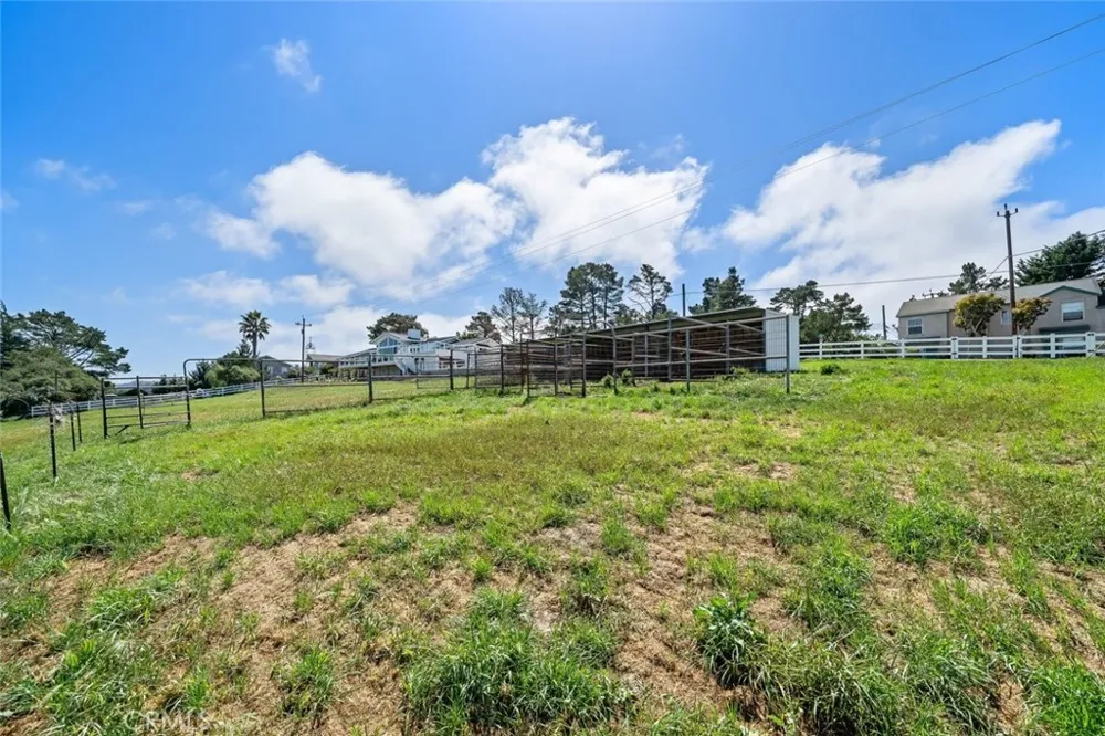 2786 Eton Road Cambria, CA 93428
