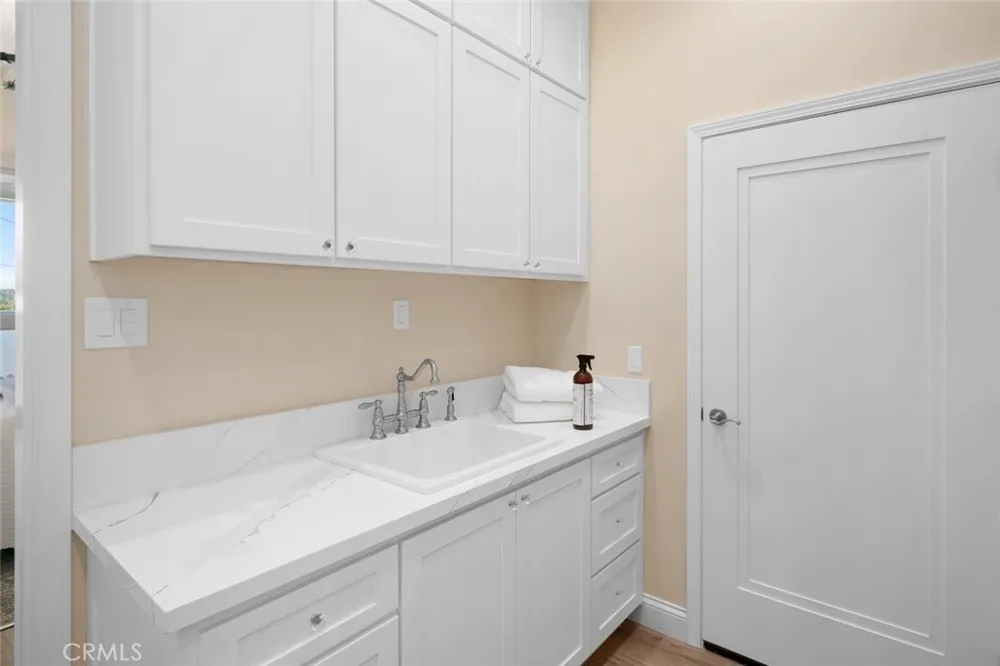 2786 Eton Road Cambria, CA 93428
