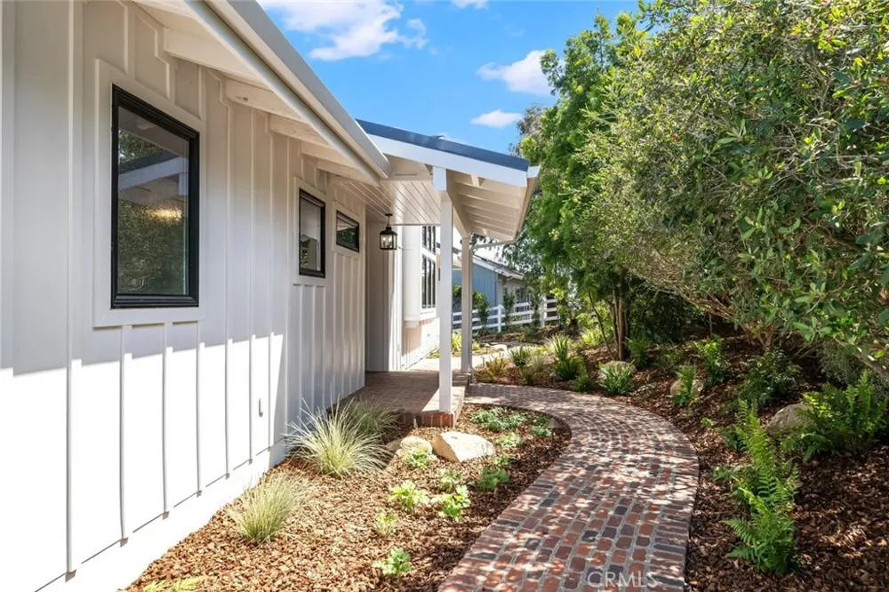 2786 Eton Road Cambria, CA 93428