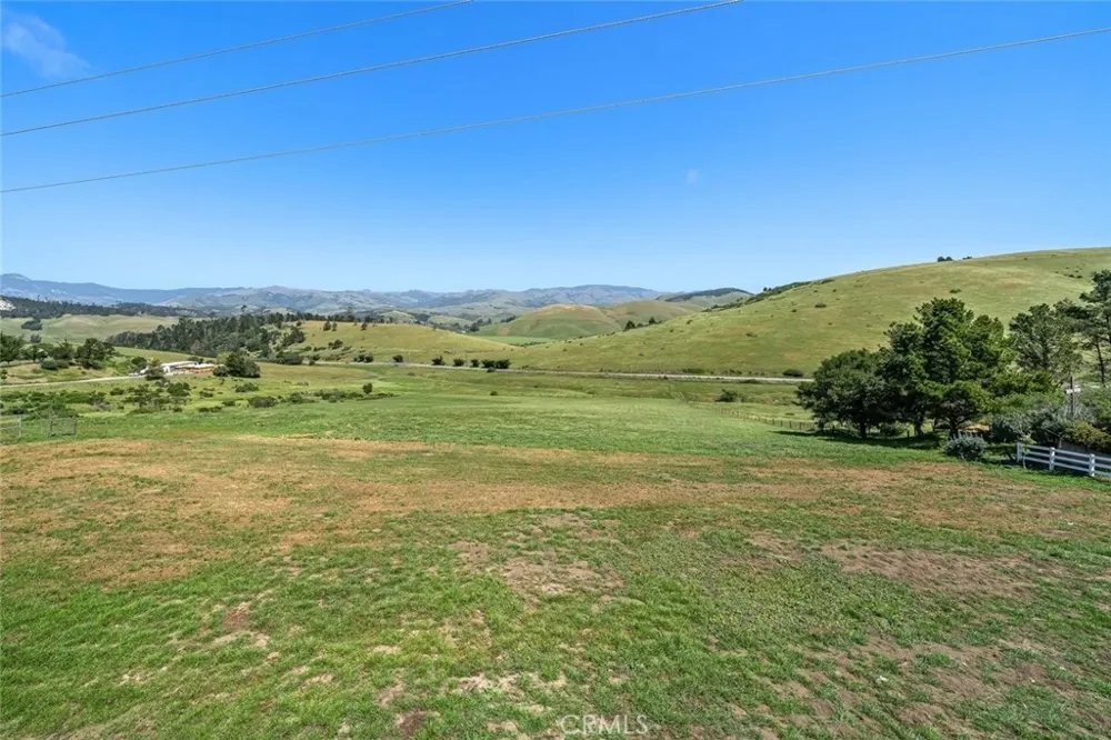 2786 Eton Road Cambria, CA 93428
