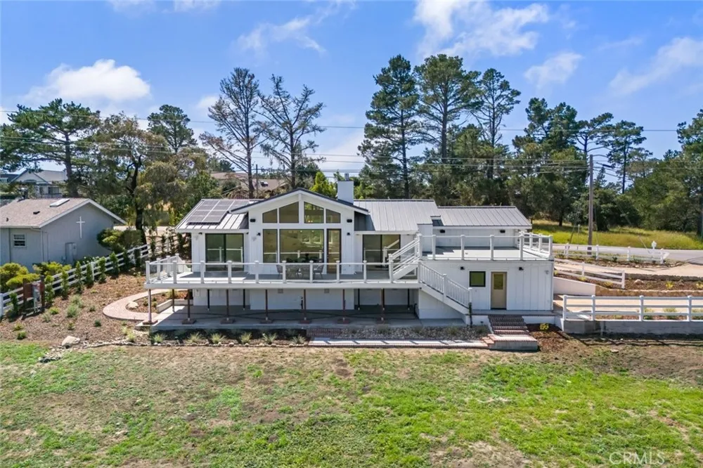 2786 Eton Road Cambria, CA 93428