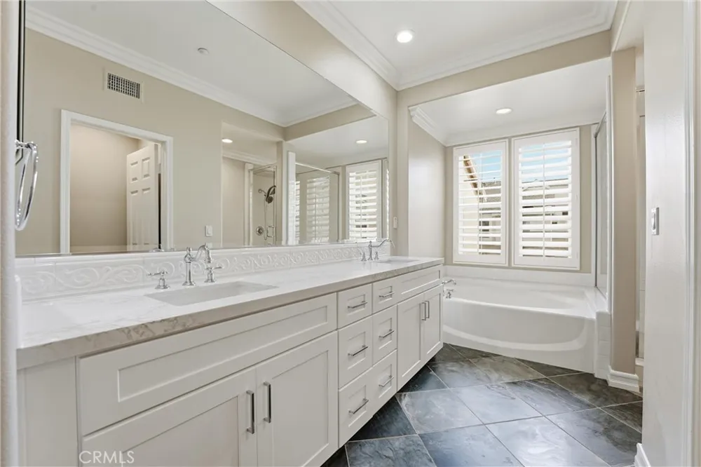 5 Azara Ladera Ranch, CA 92694