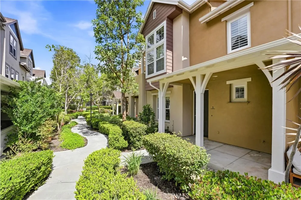 5 Azara Ladera Ranch, CA 92694