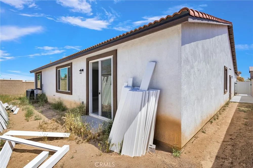 8534 Stockton Avenue Hesperia, CA 92344