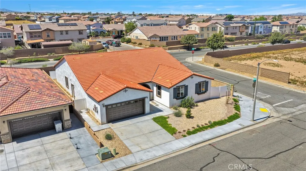 8534 Stockton Avenue Hesperia, CA 92344