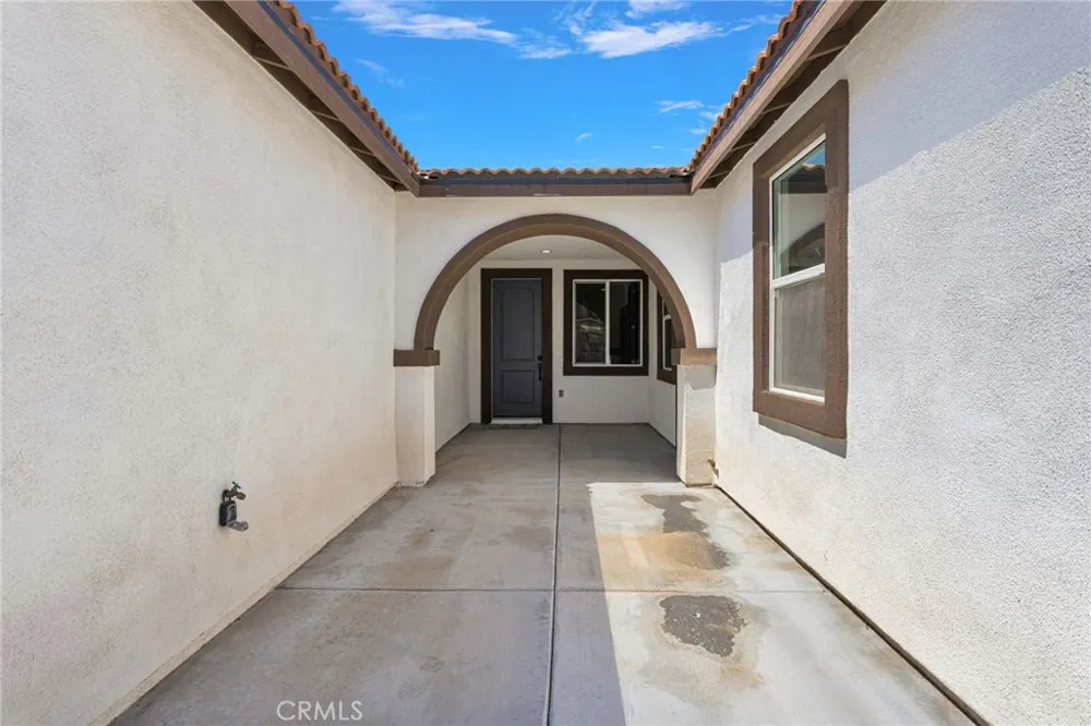 8534 Stockton Avenue Hesperia, CA 92344