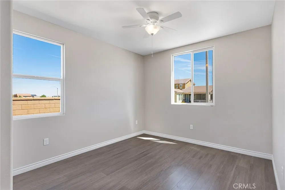 8534 Stockton Avenue Hesperia, CA 92344