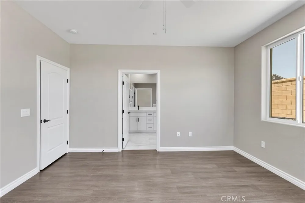 8534 Stockton Avenue Hesperia, CA 92344