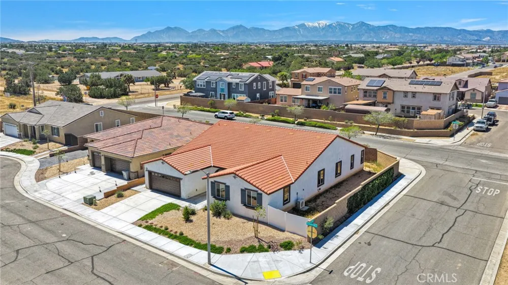 8534 Stockton Avenue Hesperia, CA 92344