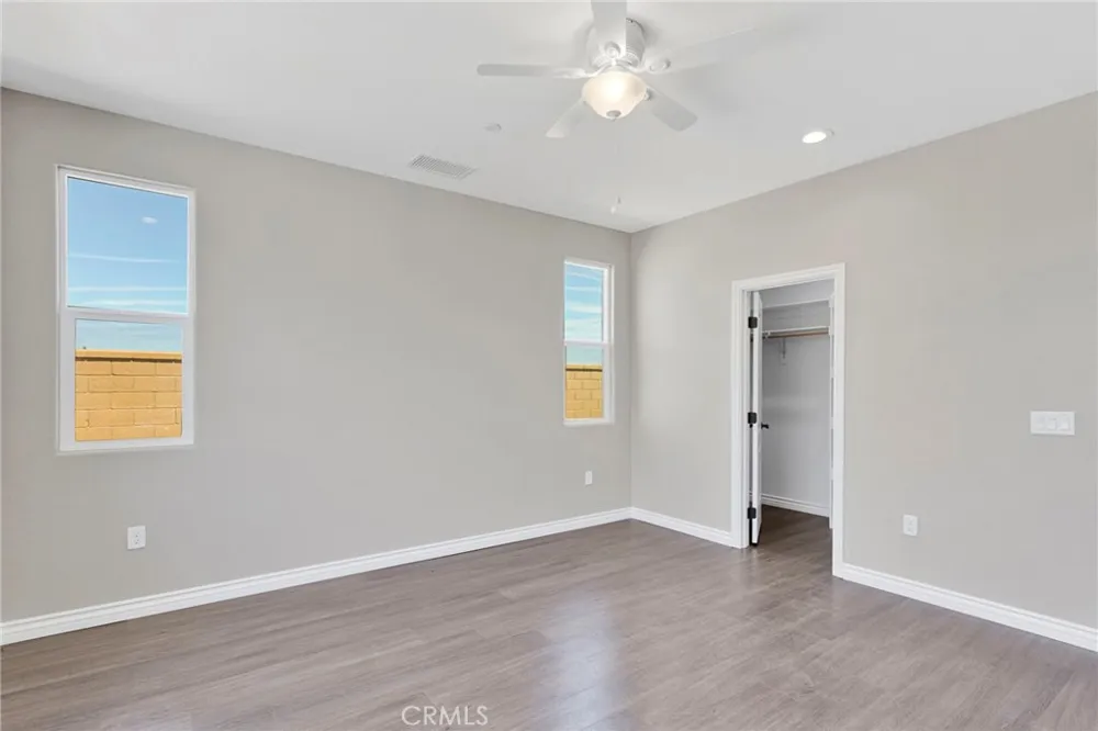 8534 Stockton Avenue Hesperia, CA 92344